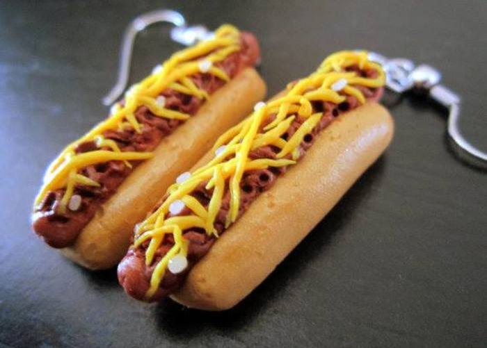 Chicago Hot Dog Keychain