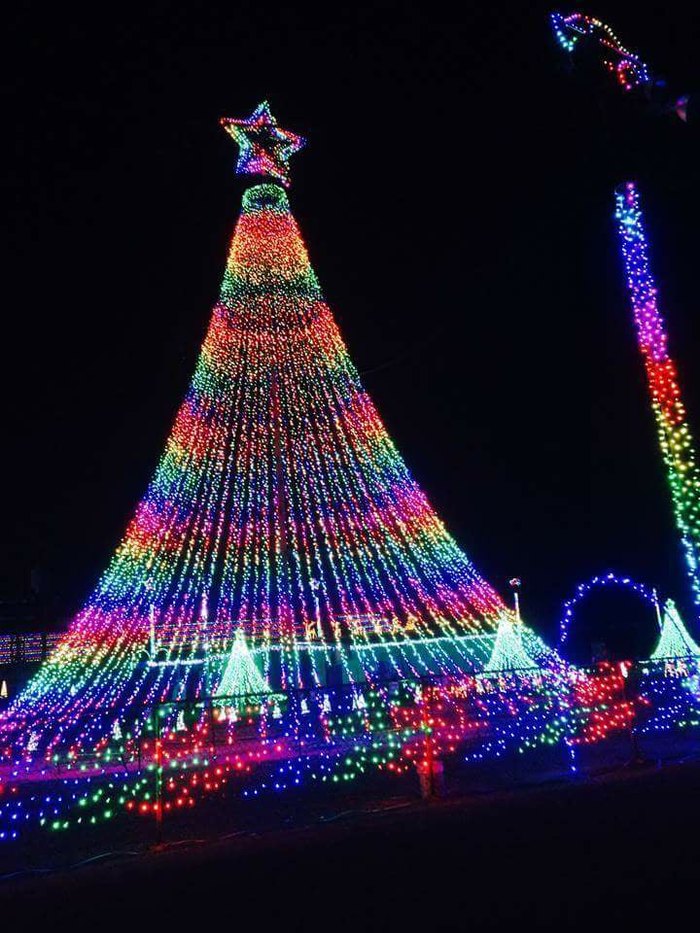 The Best Holiday Lights In South Carolina Can Be Found In Easley