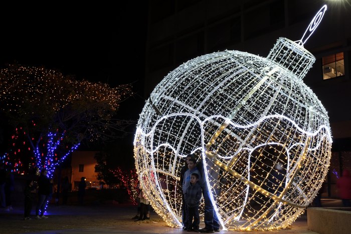 Glendale Is The Best Town For Christmas Lights In Arizona