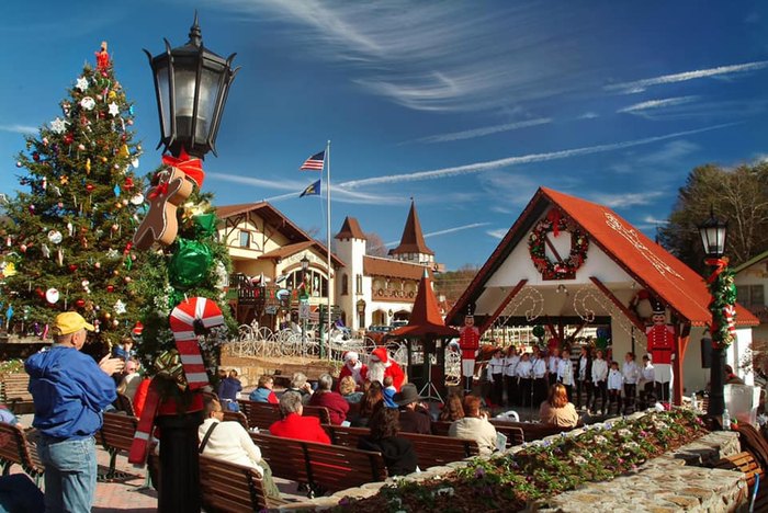 These 7 Places In Georgia Are Pure Magic During Christmas
