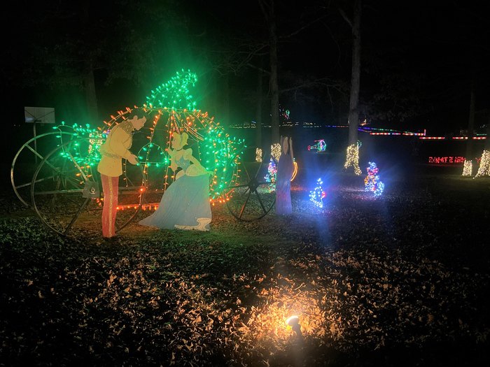 Visit 6 Of The Best DriveThru Christmas Lights In West Virginia