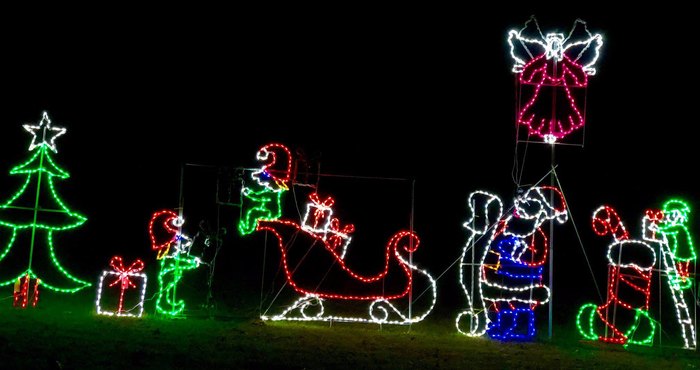 Visit 6 Of The Best Drive-Thru Christmas Lights In West Virginia