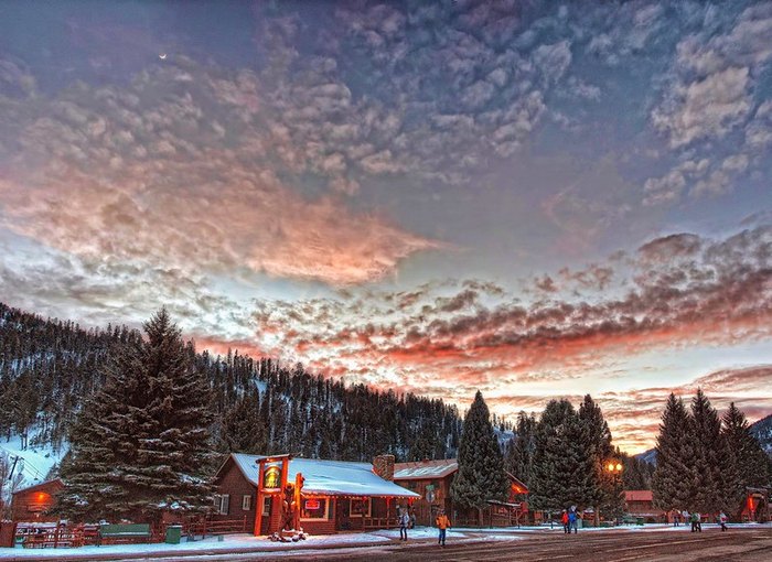 Red River Is New Mexico's Snowiest Town And A Winter Wonderland