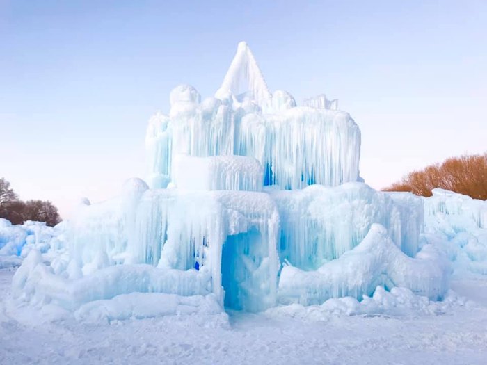 The Labelle Lake Ice Palace In Idaho Is Positively Enchanting