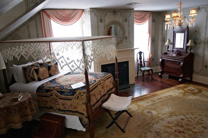 Spend A Night In Some Of The Most Haunted Cottages In Louisiana