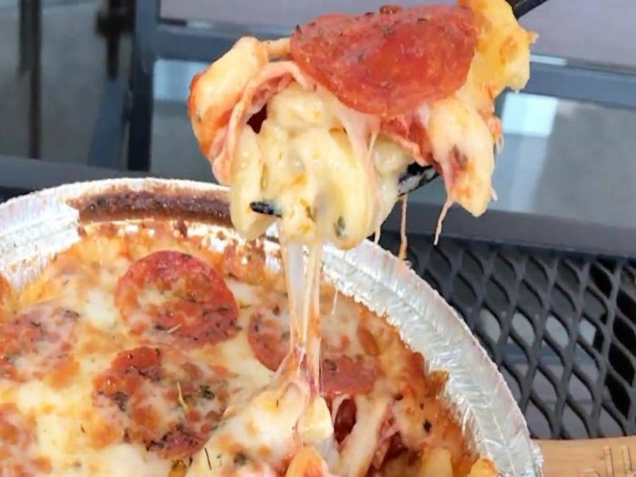 The Lunch Lady's Mac Attack: Texas Mac 'N Cheese Themed Food Truck