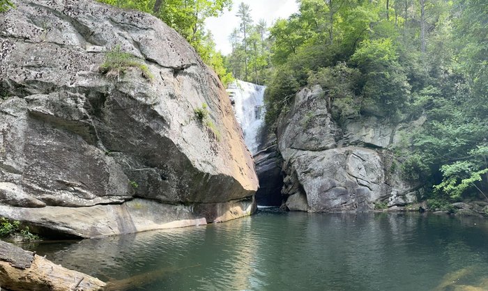 Paradise Falls, Hiking route in North Carolina