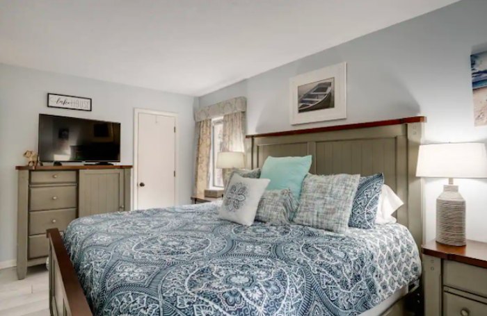 bedroom in North Carolina condo
