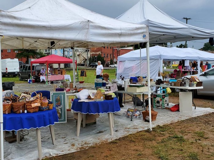 Shop This 100Mile Yard Sale In North Carolina This Summer