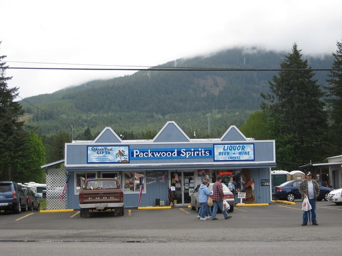 Get Ready For The Epic Packwood Flea Market In Washington