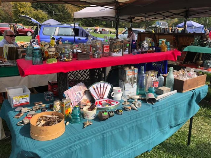 Search For Hidden Treasures At The Largest Flea Market In Vermont