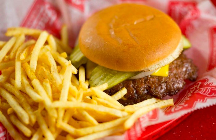 Treat Yourself To A Steakburger From Freddy's In Louisiana