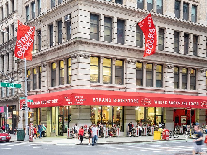 The Largest Bookstore In New York Has Over 2.5 Million Books