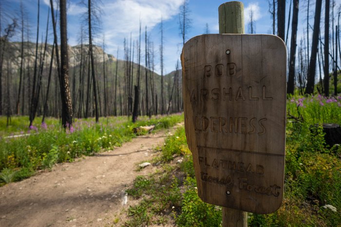 The Chinese Wall In Montana Is A Bucket List Worthy Hike With Epic