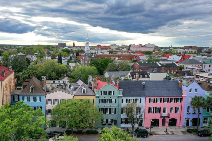 the-oldest-liquor-store-in-america-is-found-in-charleston-south-carolina