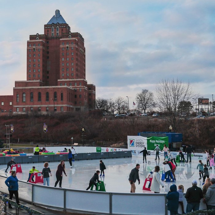 Lock 3 Akron The Largest Skating Rink In Ohio