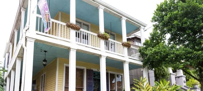 This Louisiana Bed & Breakfast Offers A Cooking Class To Guests