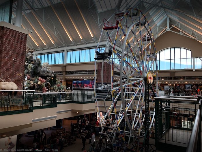 Fan Shop at Lincoln SCHEELS