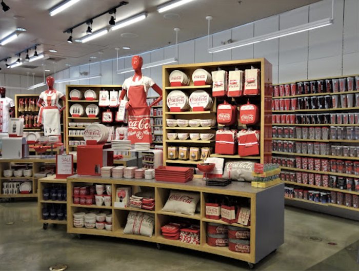 gunstig Mok Melodieus Nevada's Coca Cola-Themed Store Is Heaven For Your Sweet Tooth