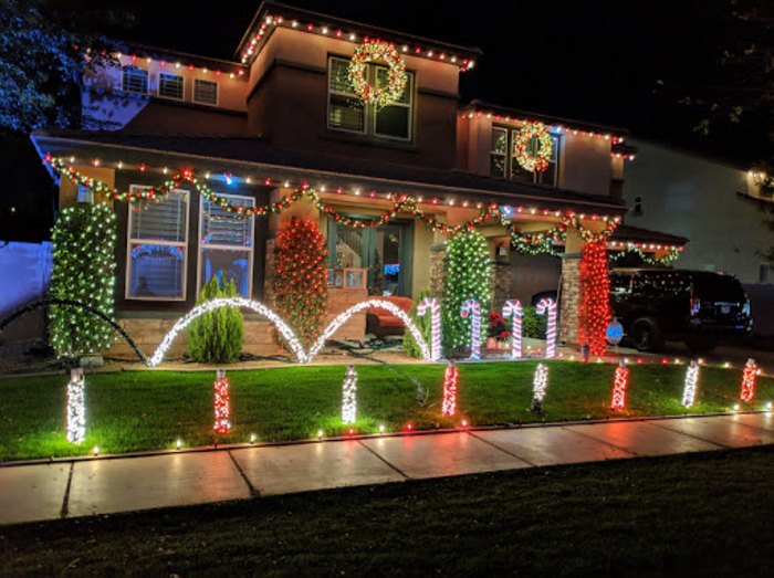 Best Neighborhood Lights In Arizona: Christmas On Comstock