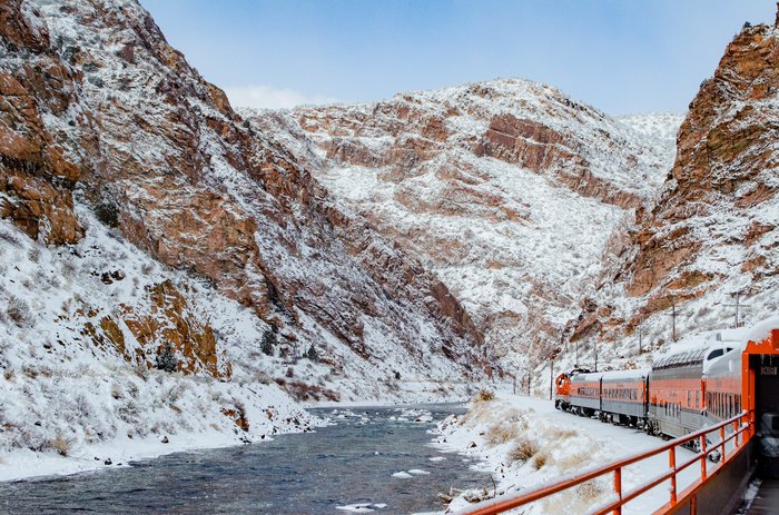 royal-gorge-route-railroad-scenic-train-ride-in-colorado