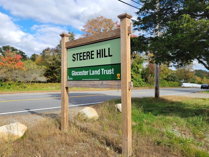 Steere Hill & Heritage Park Loop Trail In Rhode Island Is Breathtaking