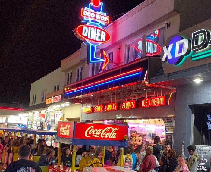 Doo Wop Diner In Wildwood, New Jersey Is A Retro Boardwalk Restaurant