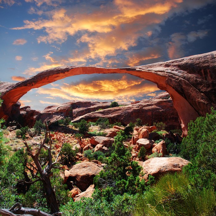 Landscape Arch One Of The Longest Natural Arches Is In Utah