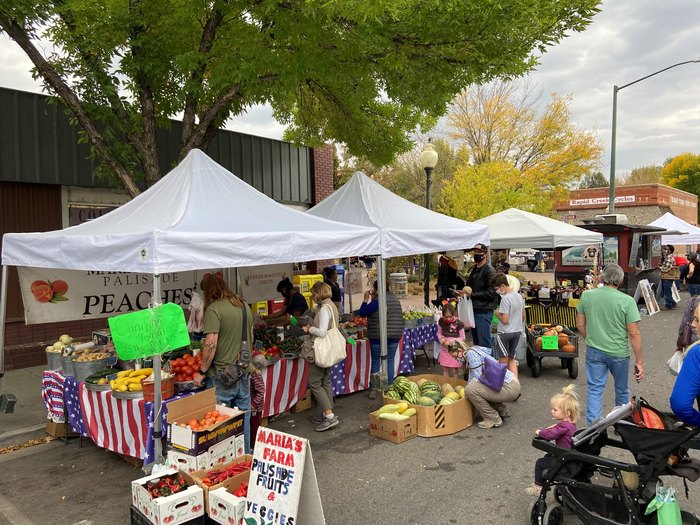 Colorado's Palisade Farmers Market Is One Of The Best In The Country