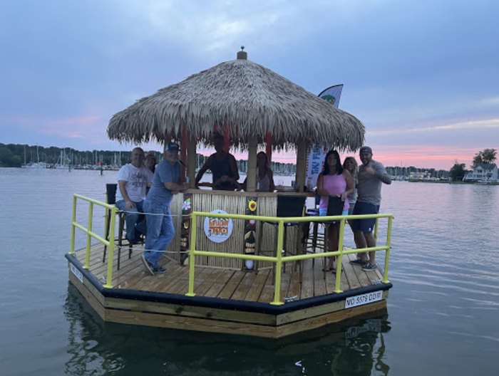 Cruisin Tikis In Deale Maryland Is The Perfect Spot To Float And Drink