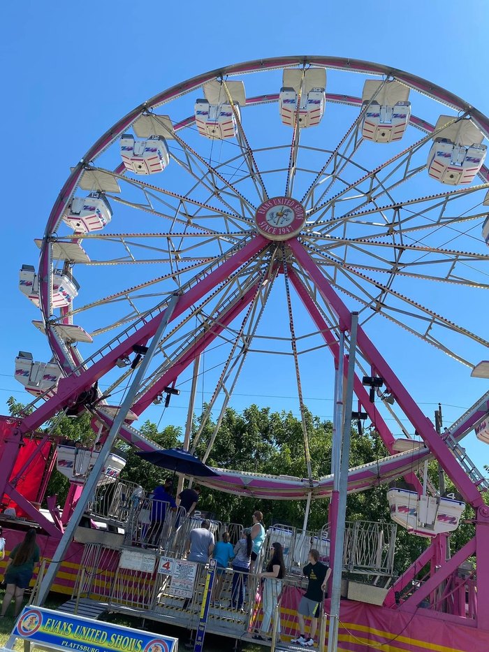 These Are The 5 Best Street Fairs In Iowa