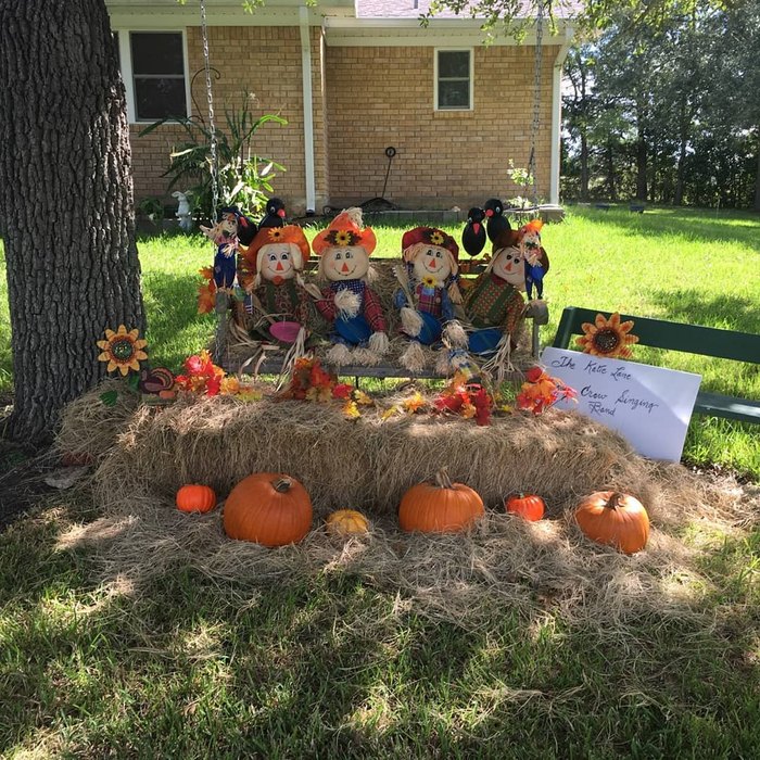Best Fall Festivals In Texas: Chappell Hill Scarecrow Festival