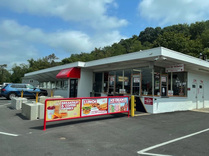 Inlow’s Drive-In Serves The Best Burgers In Pennsylvania