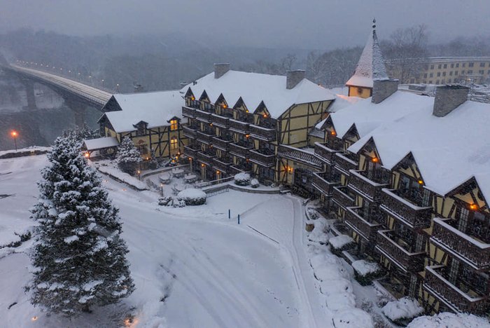 room photos of bavarian inn west virginia        
        <figure class=