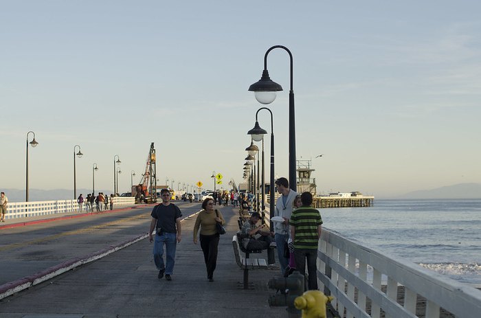 are dogs allowed on santa cruz wharf