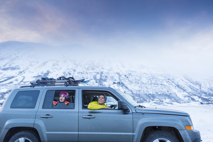 Must Have Car Essentials for Winter Travel - Goodnet