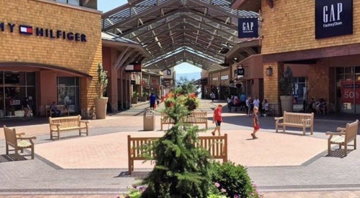 Outlets at Traverse Mountain ::: Lehi ::: UT