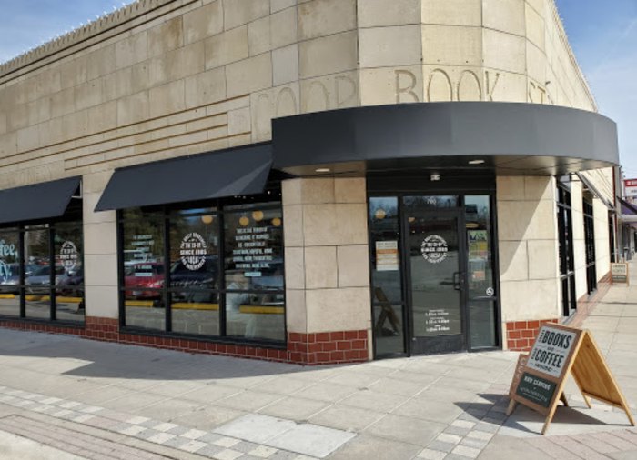 Kansas City's first worker-owned bookstore celebrates soft opening - KCtoday