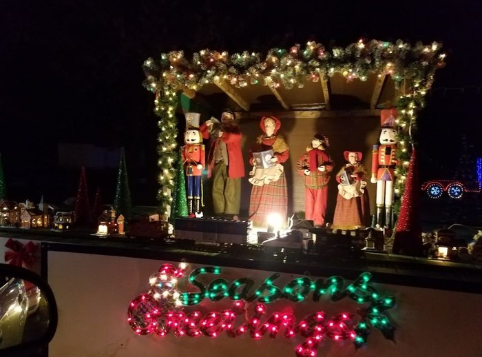 Finney's Wonderland Is A Stunning Christmas Display In Arkansas