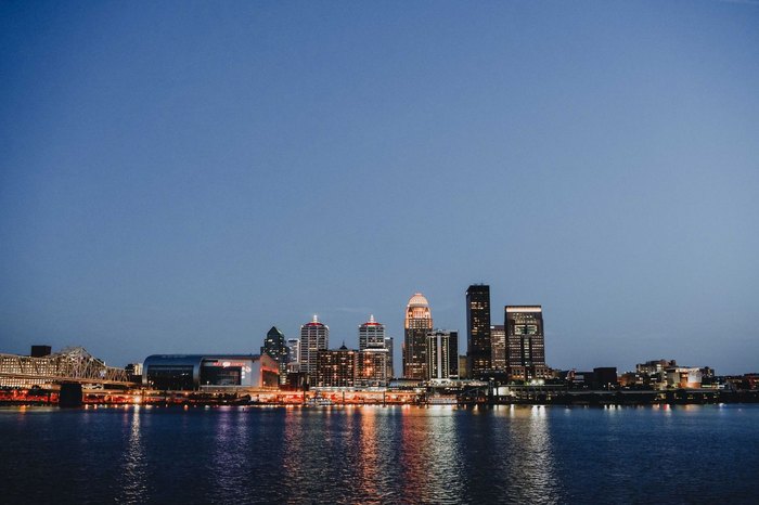 Louisville Kentucky Skyline Water Bottle