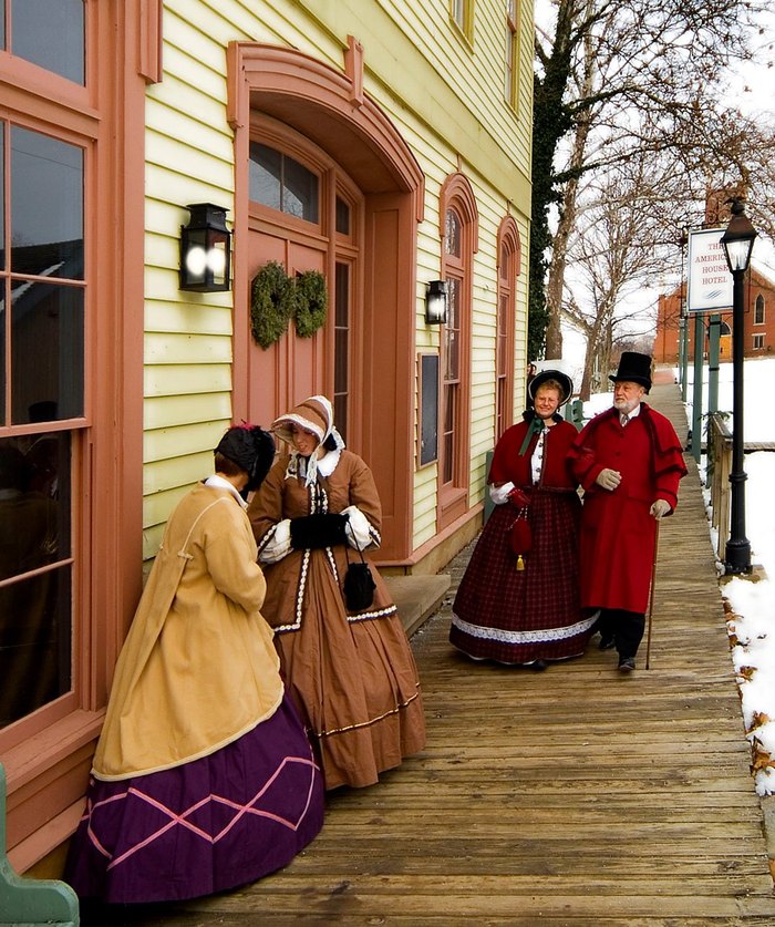 Celebrate Christmases Past At Dickens Of A Christmas In Ohio