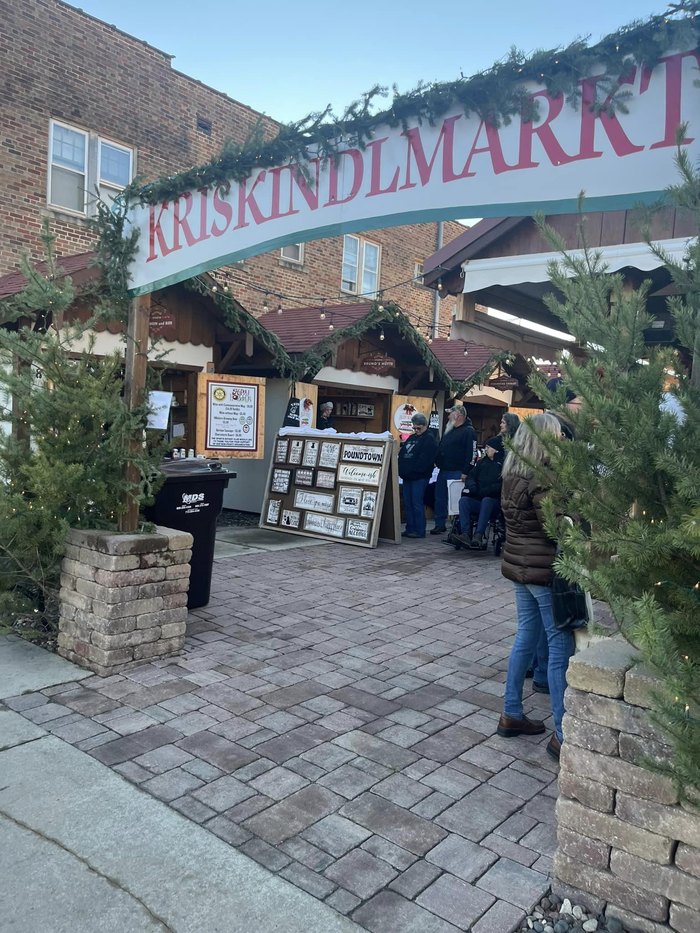 Sparta Has One Of The Prettiest Holiday Markets In Wisconsin