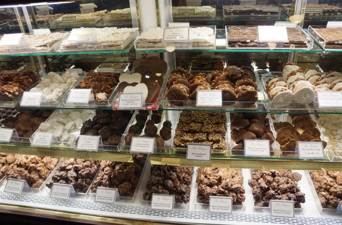 Old-Fashioned Candy Shops In Texas: La King's Confectionary
