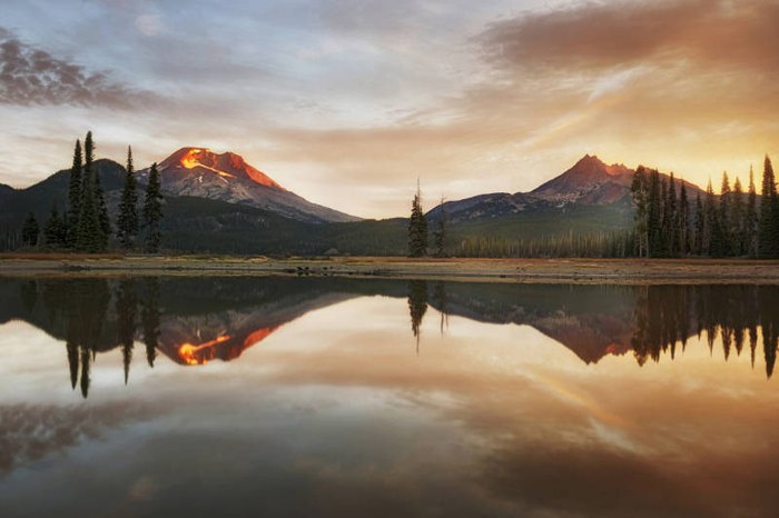 The 14 Absolute Best Places To Visit In May Across The United States