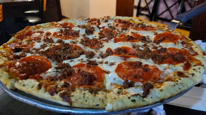 This Pizza Restaurant In Louisiana Is What Dreams Are Made Of