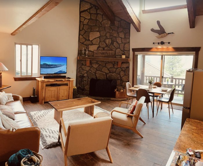 Condo With A View Vacation Rental Home In Sunriver, Oregon