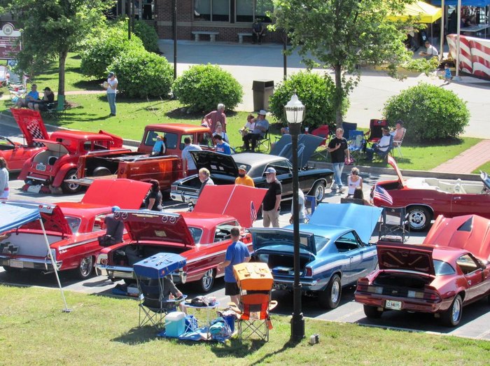 The Independence Day Car Show In Dawsonville, GA Is A Blast