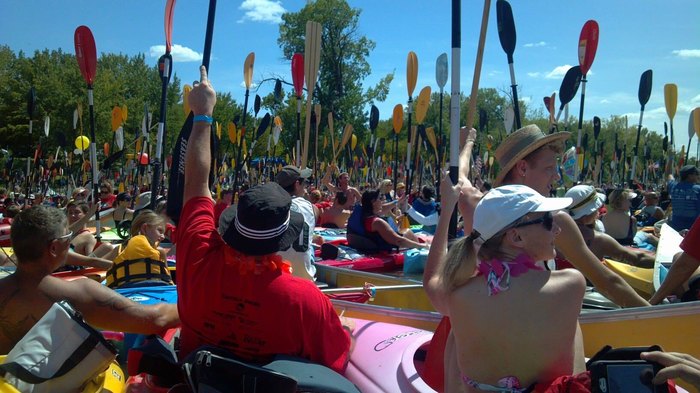 record-breaking kayak gathering in the Quad Cities