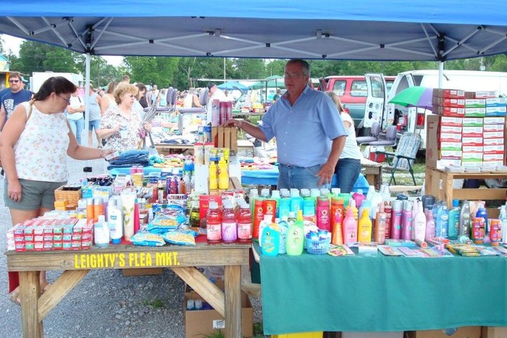 8 Must-Visit Flea Markets In Pennsylvania Where You'll Find Awesome Stuff