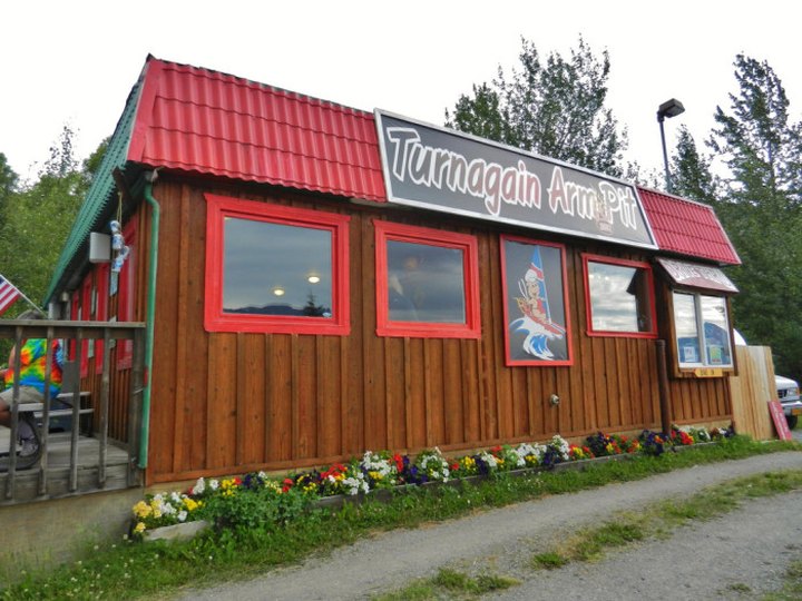 These 11 Unique Restaurants In Alaska Offer An Unforgettable Dining Experience